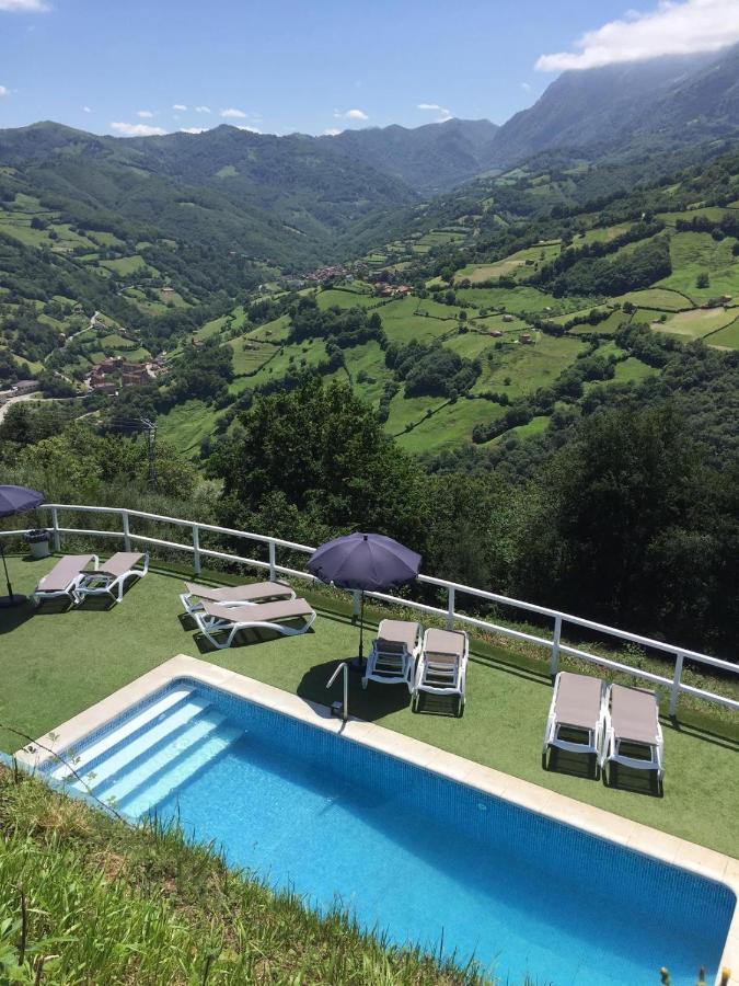 La Aldea Sonada Hotel Oviedo Luaran gambar