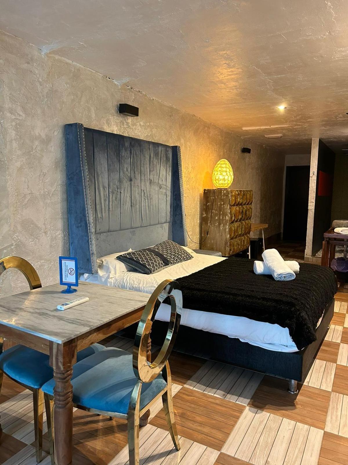 La Aldea Sonada Hotel Oviedo Luaran gambar